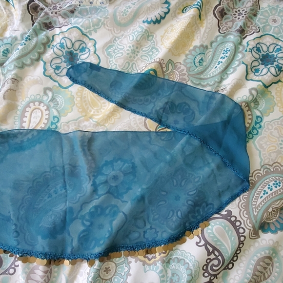 Beautiful beaded wrap - Picture 4 of 4